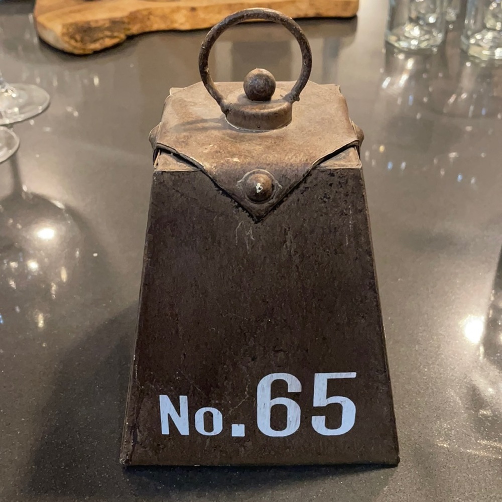 Decorative weight